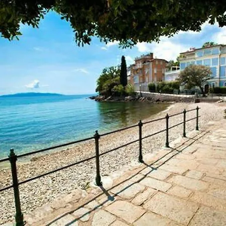 Dinka Opatija