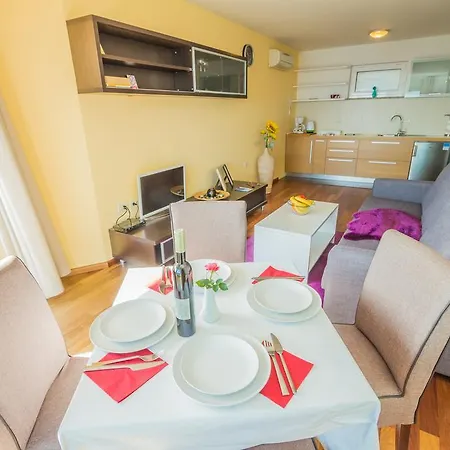 Appartement Dinka *
